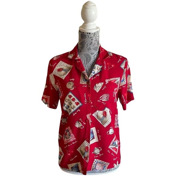VINTAGE Alfred Dunner Novelty Print Red Blouse Size 6P - Picture 1 of 7